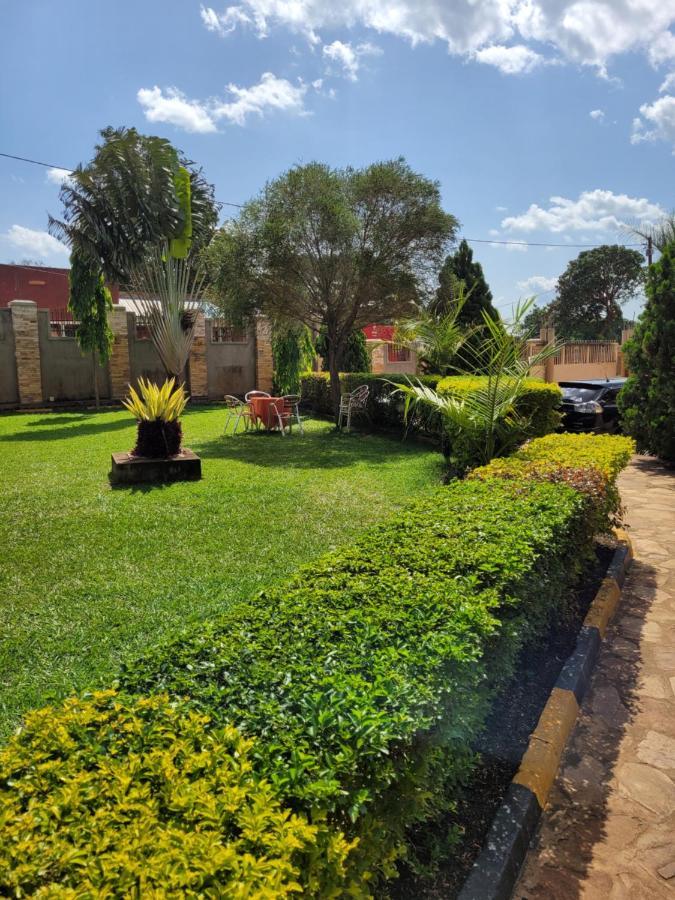 Glory Summit Hotel Hoima Екстериор снимка